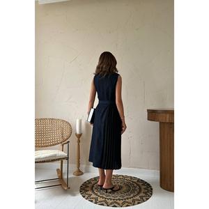 Robe en jean plissée bleue mi-longue sans manches respirante et tendance pour femme – Vente en gros - Product Image 1