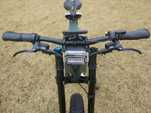 2023 120KMH พลังงานที่ใหญ่ที่สุดใหม่ล่าสุด!!! 15000W <span class=keywords><strong>E</strong></span> BIKE สีแดงสีขาวสีดำสีเขียวทหาร - Product Image 5