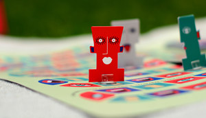 Tùy Chỉnh Thẻ Thiết Lập Quà Tặng Chơi In Ấn Tác Phẩm Nghệ Thuật Hộp Đóng Gói Kit Cho Chơi Trò Chơi Hội Đồng Quản Trị - Product Image 3