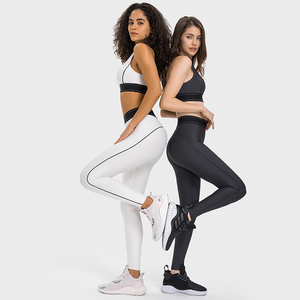 Ensemble de vêtements de sport Yuhong Custom <span class=keywords><strong>Cross</strong></span> Back Fitness Tops, soutien-gorge de sport, <span class=keywords><strong>tenue</strong></span> de yoga et leggings de yoga de haute qualité pour femmes - Product Image 5