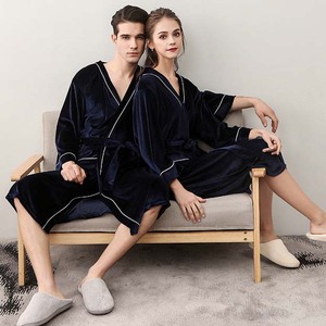 Peignoir <span class=keywords><strong>de</strong></span> luxe <span class=keywords><strong>personnalisé</strong></span> bleu marine unisexe en flanelle Kimono Dressing Gown pour la maison Salon ou hôtel Peignoir <span class=keywords><strong>de</strong></span> beauté avec velours doré - Product Image 5