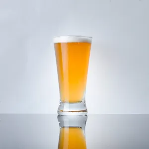 Pasokan pabrik gelas bir mini gelas bir berbentuk pelek personalisasi menyala