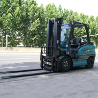 Pengiriman Gratis YUNTU Bersertifikasi CE Forklift Telehandler Listrik 2 Ton Segala Medan Motor AC Bertenaga Baterai Penggerak 4x4 Garansi 1 Tahun