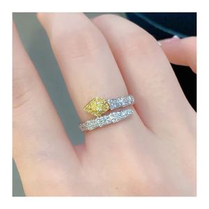 Xinfly Wholesale Au750 Fine Jewelry 18K Real Gold Water Drop 0.40ct Yellow Diamond <b>Ring</b> for Women <b>Custom</b> - Product Image 2