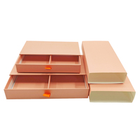 Boîte cadeau tiroir personnalisée OEM en papier rigide rose mat haut de gamme avec logo sur mesure pour bijoux (boucles d'oreilles, colliers)