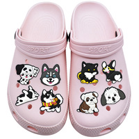 Pendentifs en forme de tongs de dessin animé - Série de chiens mignons en PVC, accessoires pour chaussures de chien, pendentifs pour chaussures de chien en gros