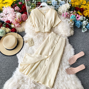 Ensemble <span class=keywords><strong>2</strong></span> pièces Nouveau T-shirt à col en V à manches courtes Femmes Couleur solide Tight Sexy Deep V-neck Euro American Ins Spice Girls - Product Image 3