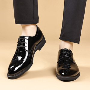 Zapatos de Vestir de Cuero Patentado para Hombre, Negros, con Punta en Pico, con Cordones, Formales, para Oficina, Estilo para las Cuatro Estaciones - Product Image 3