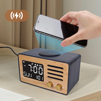 Bruiloftcadeau bureautafel draagbare elektronische Bluetooth speaker FM radio draadloze telefoonoplader LED houten digitale wekker kinderen