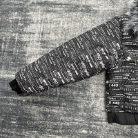 Veste matelassée zippée pour homme de haute qualité, confortable et coupe-vent, idéale pour l'extérieur en hiver, avec col en fourrure amovible et impression DTG.