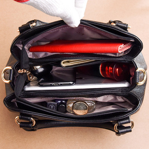 Hot Sale Guangzhou Wholesale PU Fashion Trends Ladies Handbag Luxury Design Women Bags Plush Bag - Product Image 5