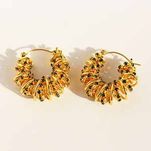Pendientes de Aro con Diamantes de Imitación Envueltos en Espiral Esmeralda, Latón Chapado en Oro de 18K, Aretes de Embrague con Resorte de Metal para Fiesta Diaria - Product Image 1