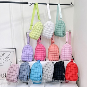 Sac de poitrine en tissu Cloud Grid pour voiture, sac de sport tendance européen et américain, sac de poitrine pour cyclisme en plein air B0028 - Product Image 1