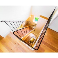 Escalier en béton, fer et verre, vente, escalier intérieur en plexiglas noir, design en forme de L, garde-corps de terrasse, escalier moderne
