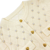 Cardigan court en maille pour femme, blanc de haute qualité, orné de strass creux effet diamant, col rond, boutons dorés en forme de cœur