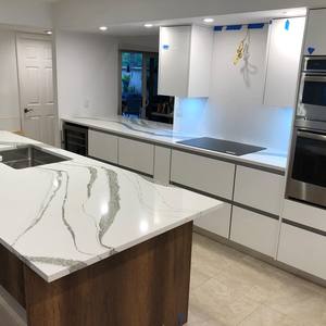 Đá Thạch Anh Nhân Tạo Phiến Trắng Với Tĩnh Mạch Đen Calamatta <span class=keywords><strong>Quartz</strong></span> Cho Mặt Bàn - Product Image 5