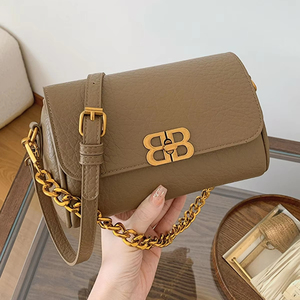 Fashion Designer Shoulder Hand <b>Bag</b> Popular Women's Crossbody <b>Bags</b> with Chains Luxury Purses for Women - Product Image 5