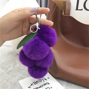 Fantasi kreatif baru buah Pom bola gantungan kunci Rex asli bulu kelinci Pompom gantungan kunci anggur tas wanita liontin jimat cincin kunci