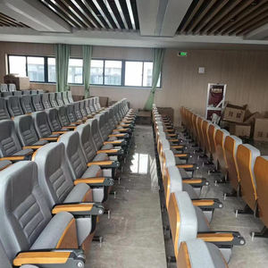 Silla de Auditorio para Teatro con Reposapiés de Aluminio, Escritorio Plano de Madera, Estilo Moderno con Tela, Plegable - Product Image 4