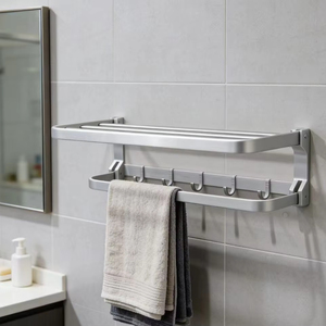 Ensemble d'accessoires <span class=keywords><strong>de</strong></span> <span class=keywords><strong>salle</strong></span> <span class=keywords><strong>de</strong></span> <span class=keywords><strong>bain</strong></span> au design moderne en aluminium chromé à fixation au sol, comprenant un porte-serviettes pliable à double couche, respectueux <span class=keywords><strong>de</strong></span> l'environnement - Product Image 1