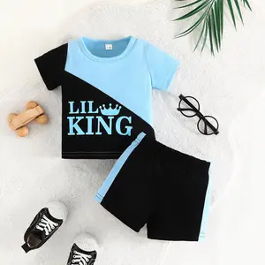 Camiseta infantil de verão com estampa de letras e retalhos para meninos, novidade com shorts casuais, conjunto de 2 peças, novo estilo, novidade de 2024