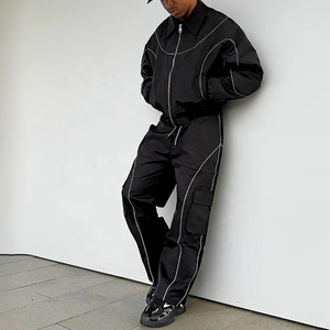Veste coupe-vent personnalisée Rainbow Spray ODM pour homme, veste technique avec surpiqûres contrastées, veste bomber techwear urbaine pour la marque de vêtements streetwear - Product Image 1