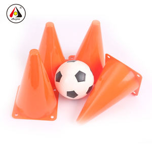 Usine BSCI Jouets sportifs pour enfants Cônes de football pour l'entraînement Exercice avec ballon de football - Product Image 2
