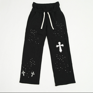 Pantalon de survêtement pour homme en molleton français à taille élastique, coupe large, avec broderie personnalisée, mélange coton-polyester 450 g/m², noir, avec strass - Product Image 1