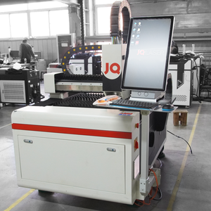 Machine de découpe laser à fibre JQLASER 600*600 de petite taille pour bijoux en argent, or et métal - Product Image 4