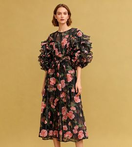 Vestido retro romántico estilo corte con estampado de rosas, nuevo estilo 2025, diseño de cuello redondo con mangas abullonadas y falda midi a capas - Product Image 3