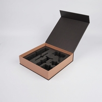 Boîte cadeau magnétique de luxe en gros, boîte d'emballage en carton à rabat avec inserts en mousse EVA pour cosmétiques, outils, bijoux, emballage cadeau