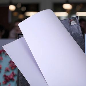 Feuille de PVC souple blanc mat de haute qualité, épaisseur 0,8 mm, écologique, durable, résistante aux UV, pour découpe et affichage publicitaire, vente directe usine - Product Image 1