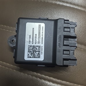 โมดูลทำความร้อนเบาะนั่ง 13511695 สำหรับ Buick Chevrolet Malibu Cadillac XT5 ชุดควบคุมอิเล็กทรอนิกส์พลาสติก - Product Image 1