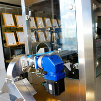 Machine de marquage laser automatique pour bouchons de bouteilles avec fonction de collecte de données, tri et rejet des produits défectueux