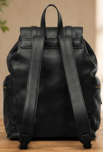 Mochila Minimalista de Cuero de Becerro de Primera Calidad, Elegante Bolso para Uso Diario - Product Image 4