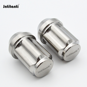 Jntitanti 10,9 grado M12 * 1,5*35mm <span class=keywords><strong>tornillo</strong></span> de titanio tuerca de rueda asiento de cono <span class=keywords><strong>antirrobo</strong></span> Gr.5 con llave de titanio nueva condición - Product Image 2