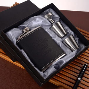 Petaca de Acero Inoxidable Negra Mate de 8 oz para <span class=keywords><strong>Licor</strong></span>, Whisky y Alcohol, Set de Regalo con Logotipo Personalizado - Product Image 3