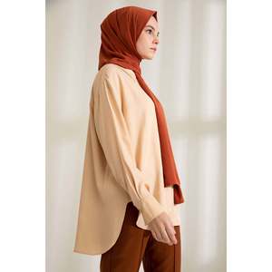 ผ้าคลุมไหล่ไหมเมดินา - สีอบเชย - สีอบเชย - Product Image 3