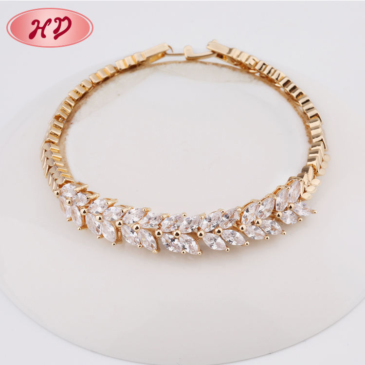 white-RHBR1656385