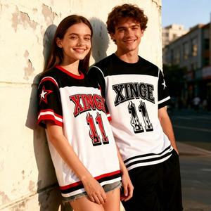 เสื้อยืดทรงบ็อกซี่แบบแห้งเร็วสำหรับทีมกีฬา ปี 2026 ดีไซน์ใหม่พร้อมโลโก้และหมายเลขทีม  สำหรับใส่เล่นกีฬา  แฟชั่นสตรีทแวร์  สำหรับนักกีฬามหาวิทยาลัยและการฝึกซ้อม  แบบยูนิเซ็กซ์ - Product Image 2