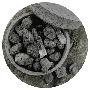 <span class=keywords><strong>Pietra</strong></span> <span class=keywords><strong>lavica</strong></span> pomice resistente all'usura per aromaterapia <span class=keywords><strong>nera</strong></span> naturale di alta qualità per aromaterapia che diffonde oli essenziali - Product Image 3