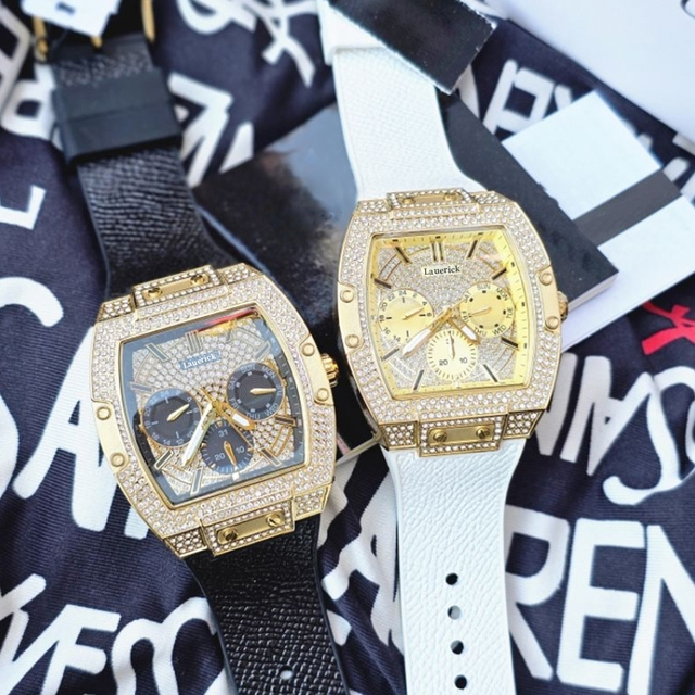 Lady Fashion and Luxury Diamond-studded White and Black Silicone Bracelet square European Quartz Watch