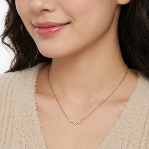 Collier pendentif minimaliste en or rose massif 18 carats et diamant naturel, fait main, élégant, vente en gros, pour femmes - Product Image 4