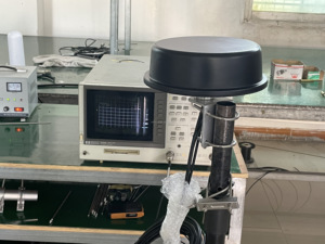 4G 5G GPS LTE MIMO 2.4G Wifi <span class=keywords><strong>Antenna</strong></span> cellulare tre in <span class=keywords><strong>uno</strong></span> Combo ricevitore GPS <span class=keywords><strong>Antenna</strong></span> esterna per auto veicolo stazione di ricarica - Product Image 2