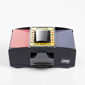 Barajador de cartas automático para 2, 4 o 6 Barajas Máquina barajadora de naipes eléctrica para póker, casino y juegos caseros - Product Image 1
