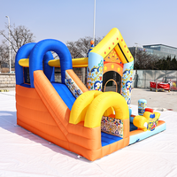 Château gonflable durable en Oxford avec toboggan, coloré et résistant à la décoloration, aire de jeux gonflable pour enfants, installation facile.