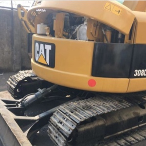 รถขุด CAT 308D สีเหลือง พร้อมระบบตีนตะขาบ และมุมมองในห้องโดยสาร - Product Image 3