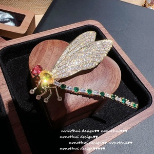 Broche de Libélula Cameron con Relieve en Oro de 18K, Broche de Cristal con Incrustaciones de Gemas, Joyería de Cobre para Bodas, Fiestas y Regalos - Product Image 2