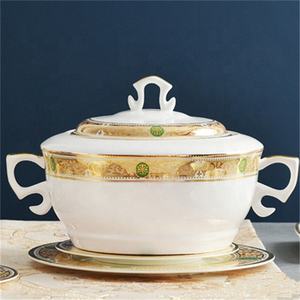 Offre Spéciale : Service de Table de Luxe en Porcelaine Fine (Bone China) à Motifs Végétaux en Relief Doré, Style Royal Occidental Traditionnel, 60 Pièces, pour Usage Domestique - Product Image 4