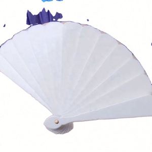 พัดพลาสติกพับได้ลายรุ้งพร้อมโลโก้สั่งทำ พัดพลาสติกพับได้สำหรับตกแต่ง พัดมือพลาสติกสำหรับงาน Gay Pride - Product Image 5